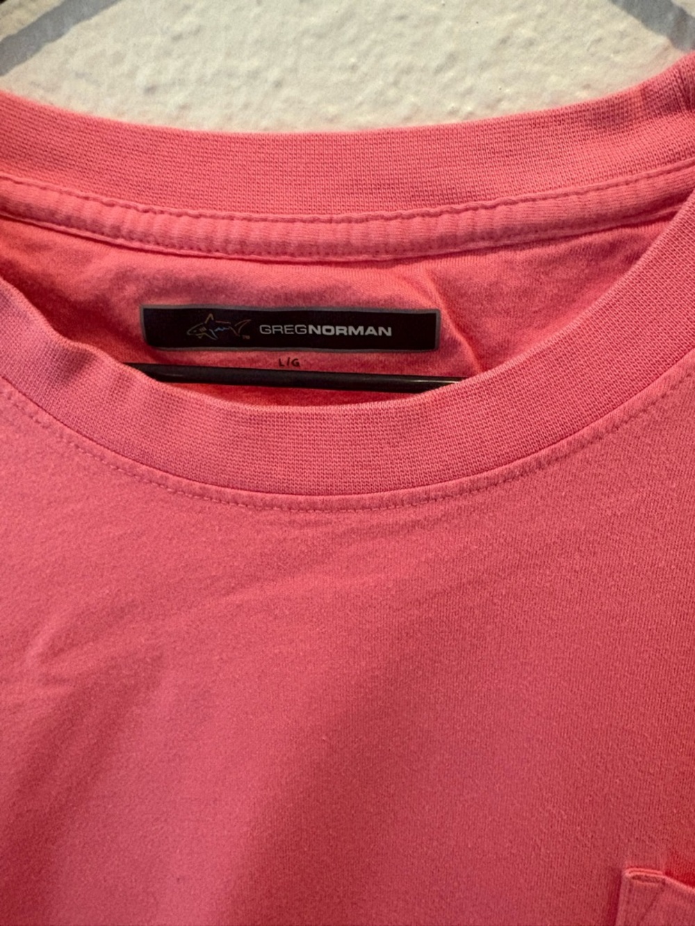 Greg Norman Men's Pink Pocket T-Shirt- Large - Picture 4 of 9